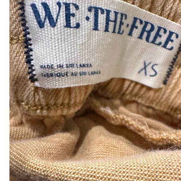 We The Free – Fleur Denim Shorts – Washed Brown – XS - Picture 2 of 4